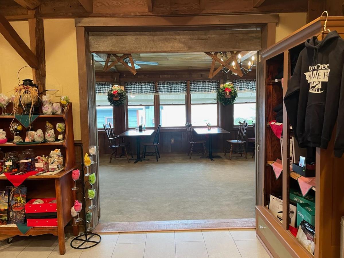 Watson Estate & Deer Creek Winery Bed & Breakfast Uniontown