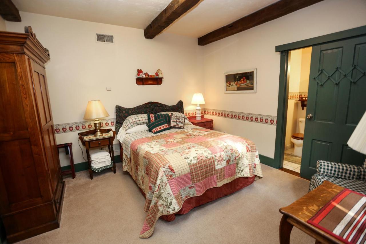 Bed & Breakfast Watson Estate & Deer Creek Winery